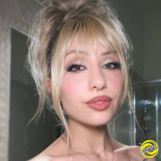 LUCY-Frangia Extension con una clip